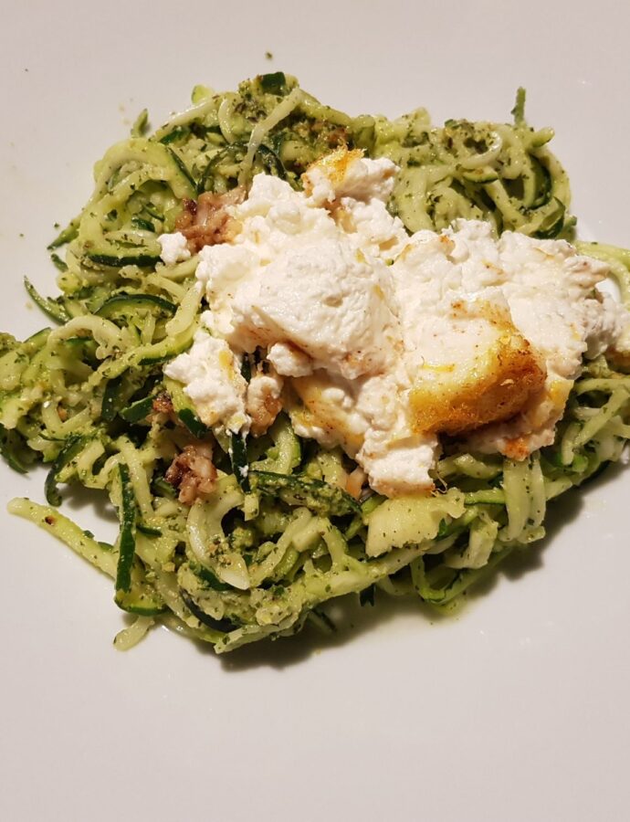 Courgetti with pesto and baked ricotta