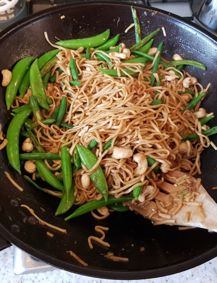 Hoisin Cashew Chow Mein