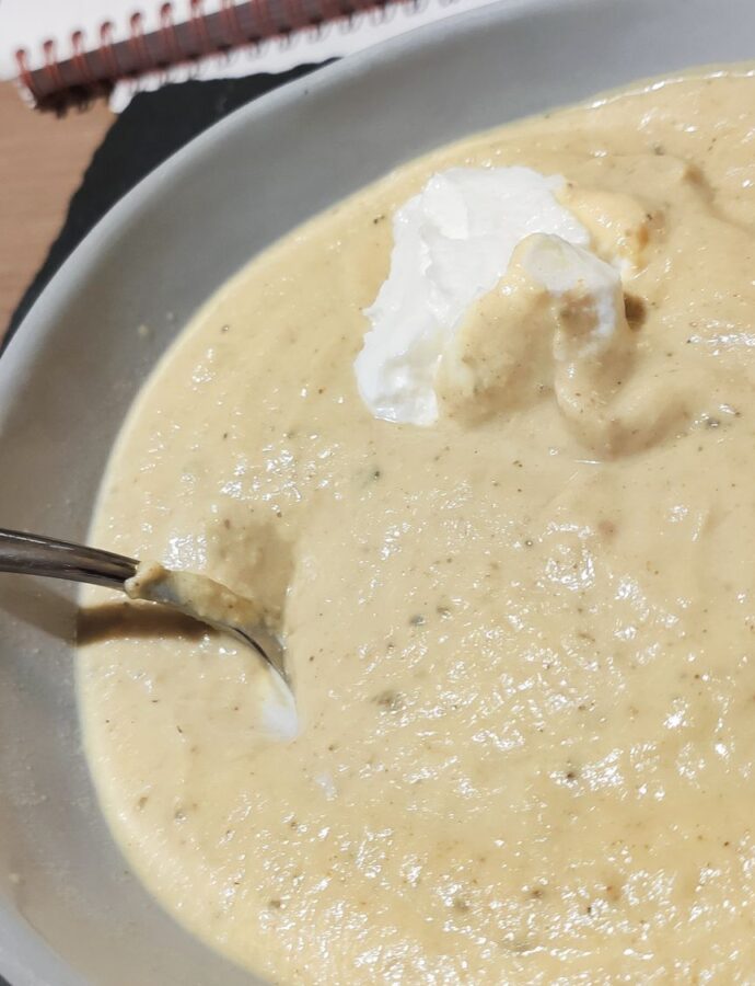 Green Masala Cauliflower Soup