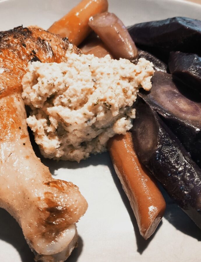 Grilled chicken with marjoram, lemon and almond sauce