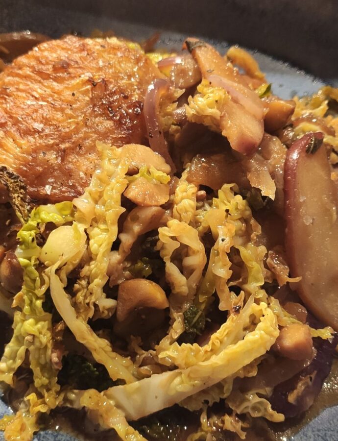 Chicken, red onion, apple & chestnuts