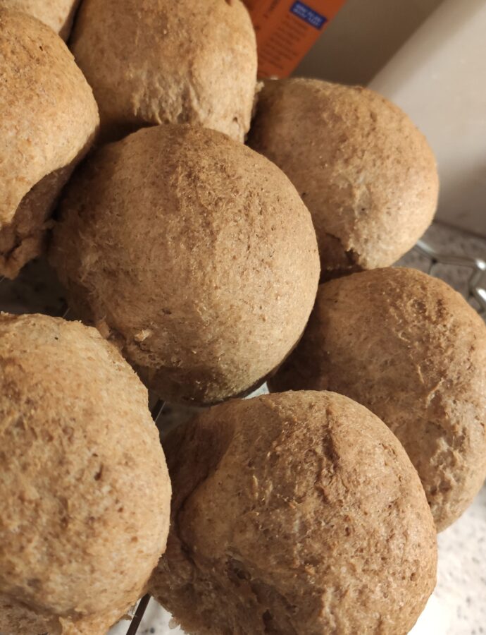 Wholewheat rolls